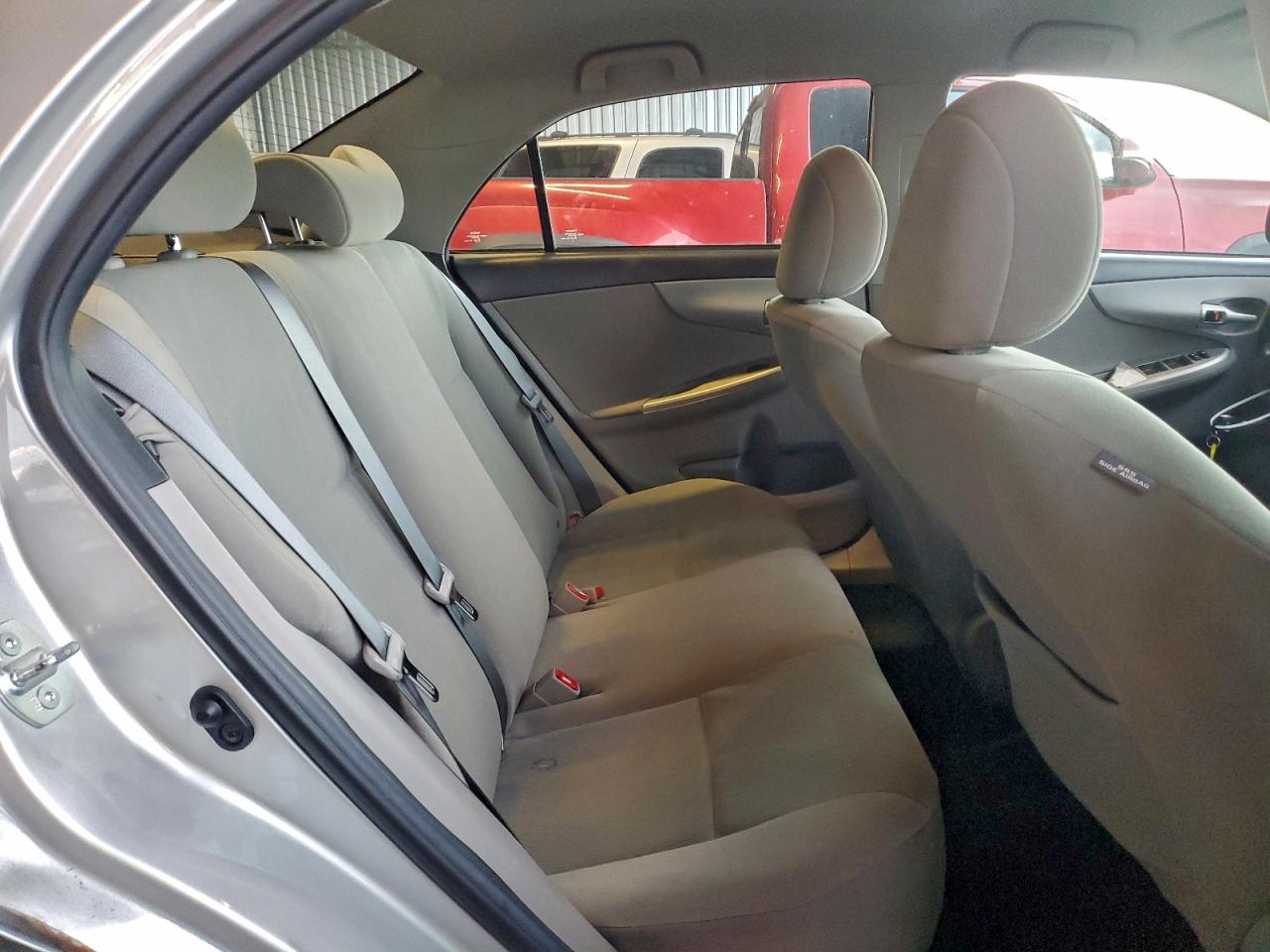 2013 TOYOTA COROLLA BASE photo 28
