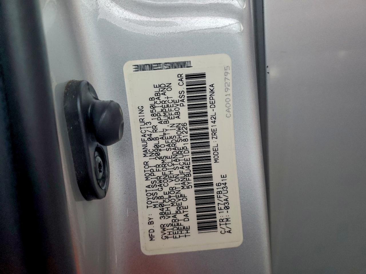 2013 TOYOTA COROLLA BASE photo 34