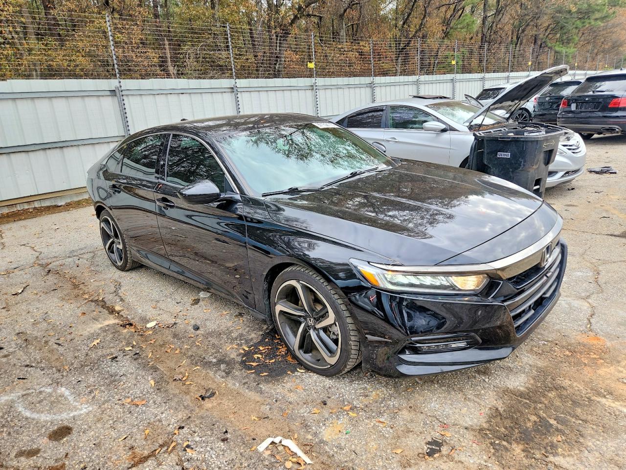 2018 HONDA ACCORD SPORT photo 4