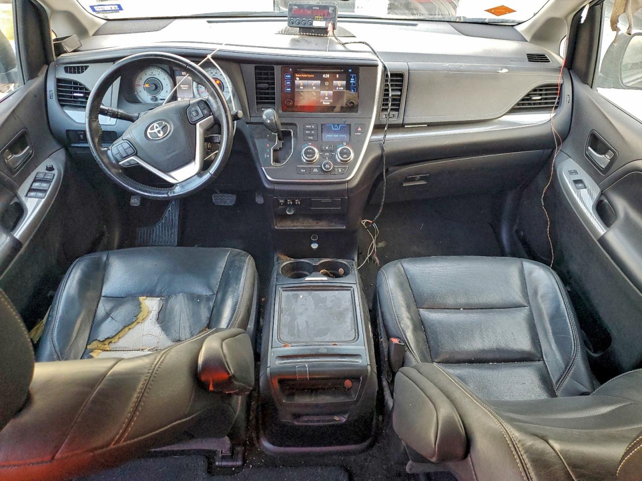 2015 TOYOTA SIENNA SPORT photo 8