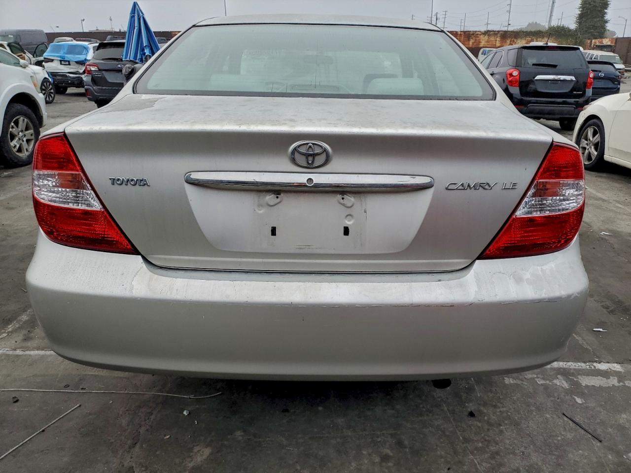 2004 TOYOTA CAMRY LE photo 6