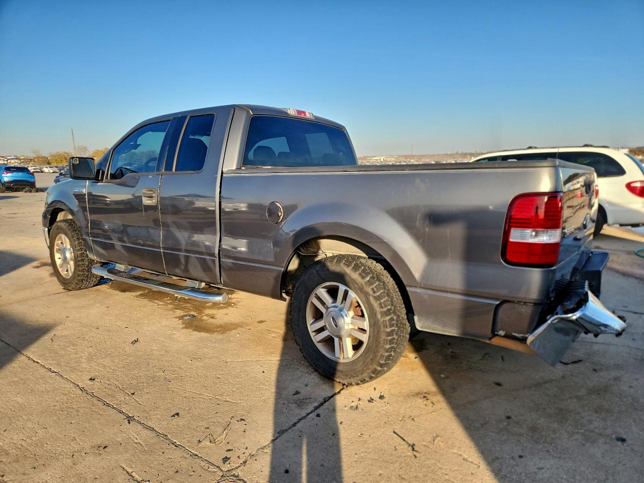 2004 FORD F150 photo 2