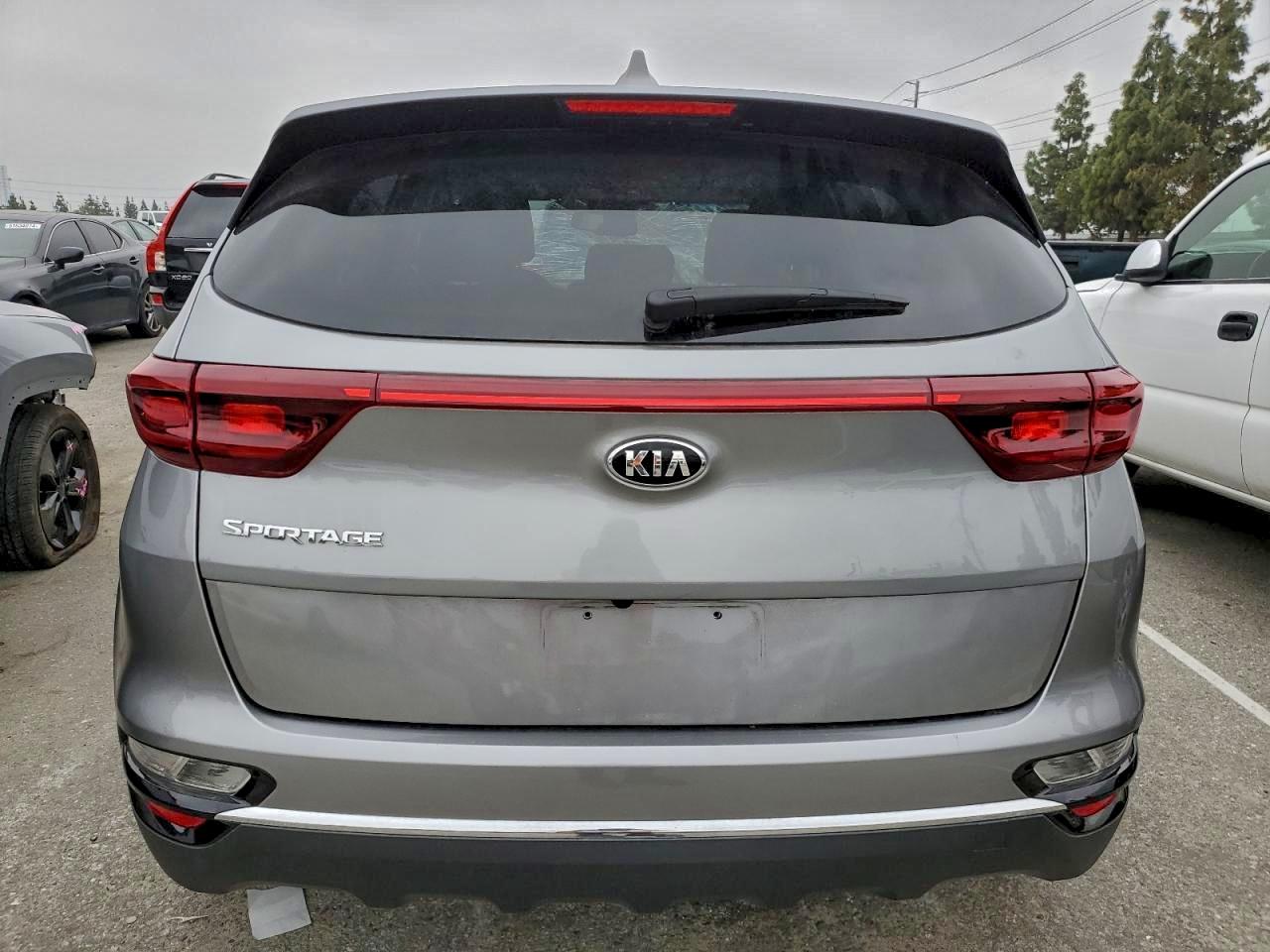 2021 KIA SPORTAGE LX photo 6