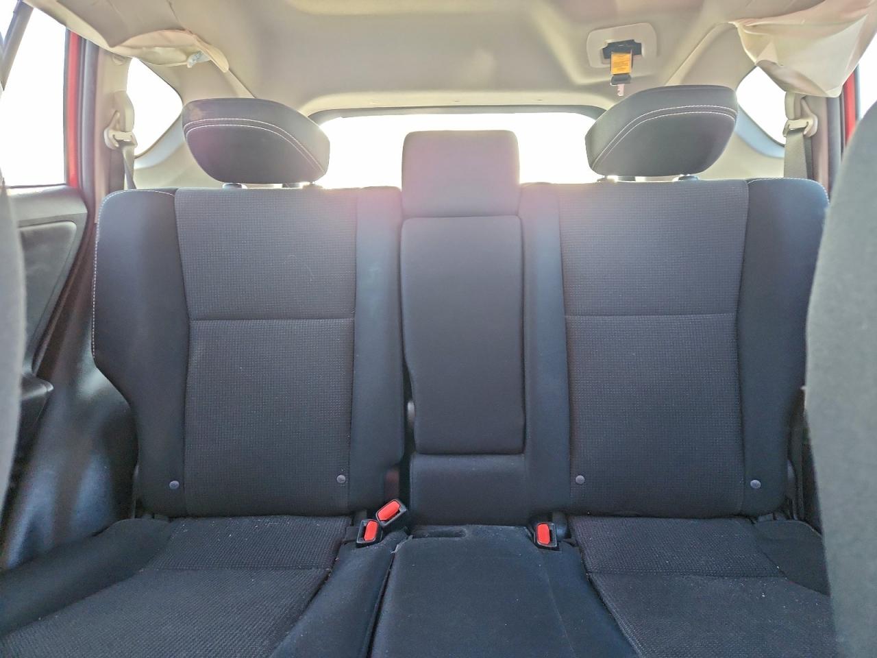 2016 TOYOTA RAV4 XLE photo 19
