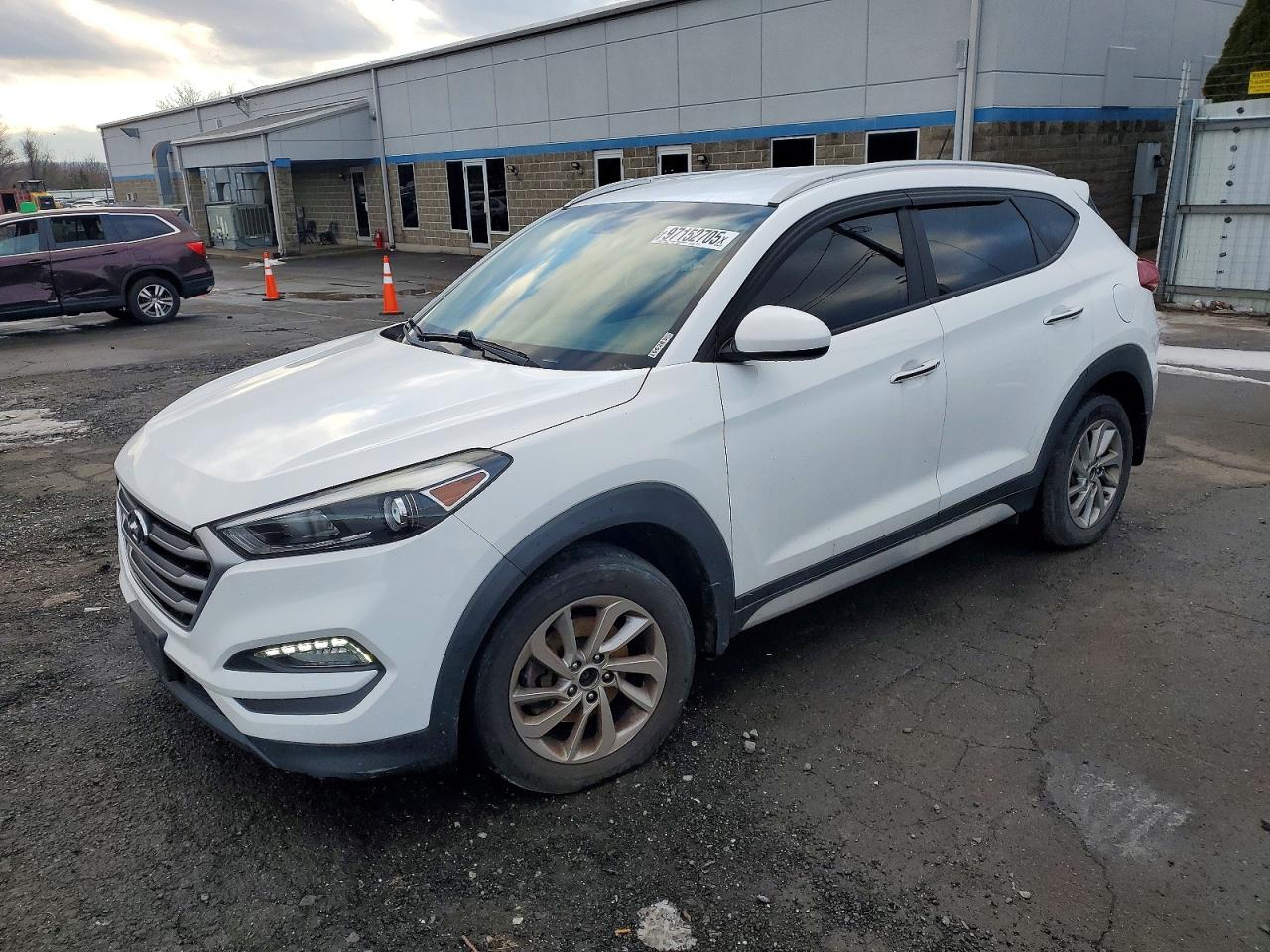 2017 HYUNDAI TUCSON