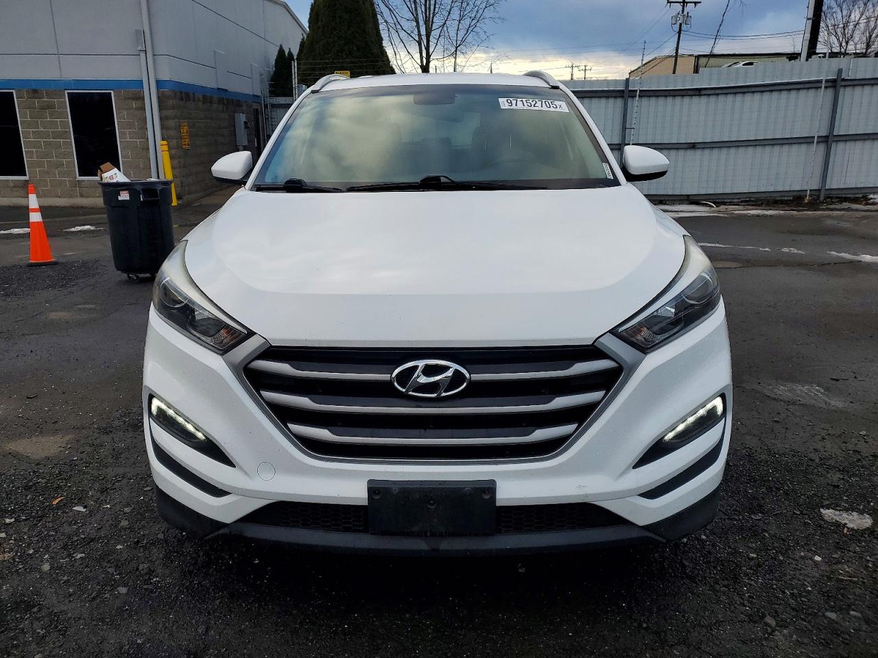 2017 HYUNDAI TUCSON LIMITED photo 9