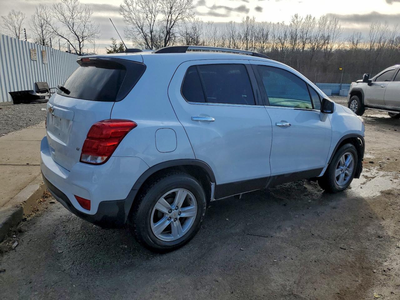 2020 CHEVROLET TRAX 1LT photo 5
