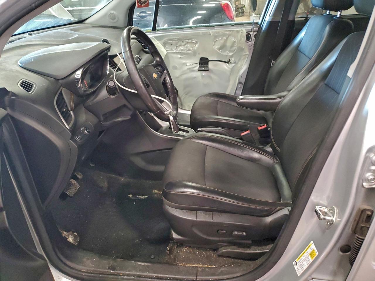 2018 CHEVROLET TRAX 1LT photo 7