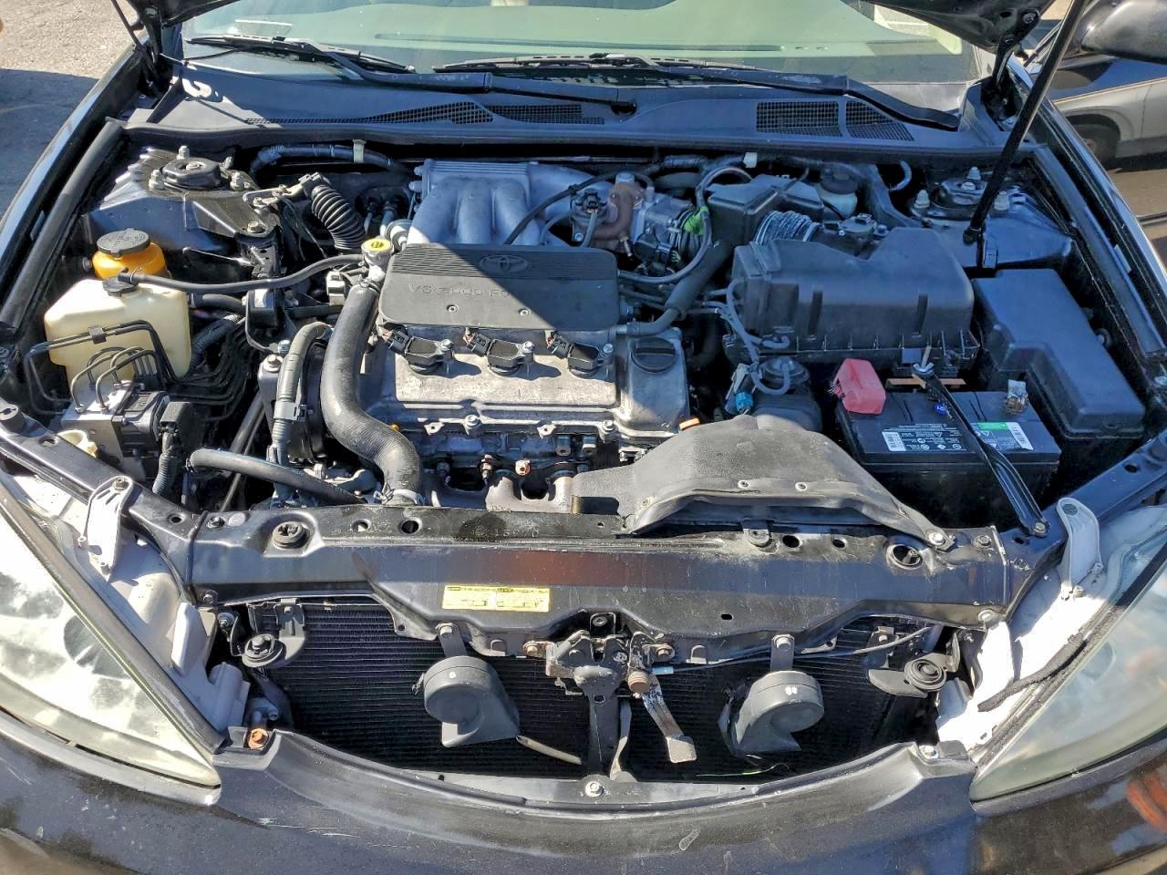 2002 TOYOTA CAMRY LE photo 11