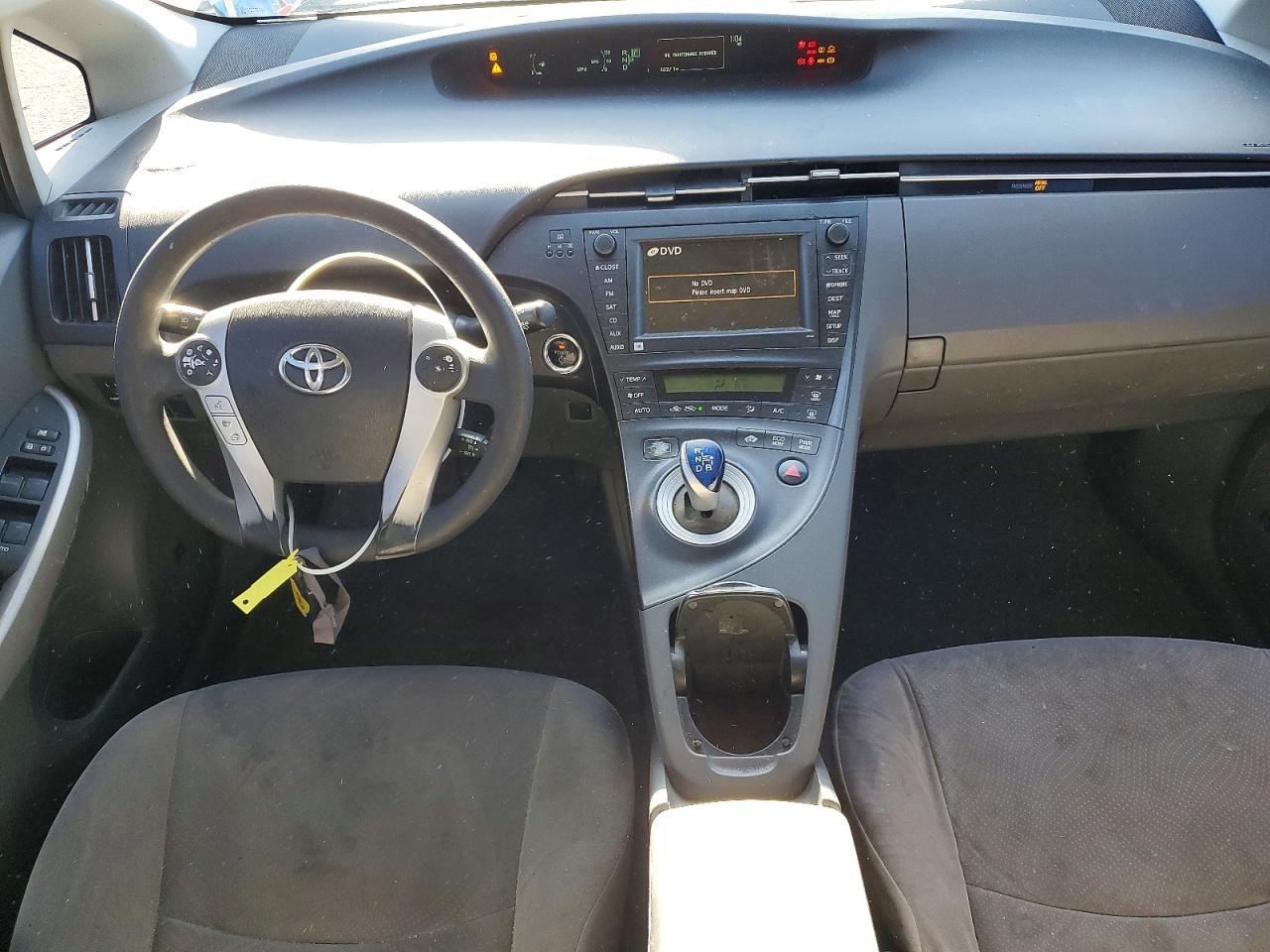 2011 TOYOTA PRIUS photo 8