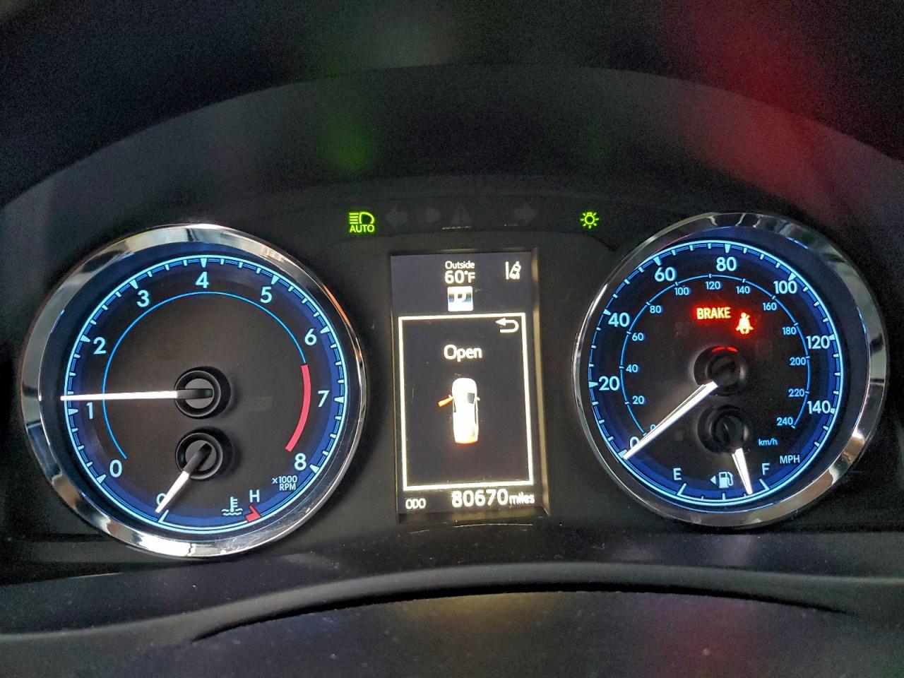 2017 TOYOTA COROLLA L photo 9