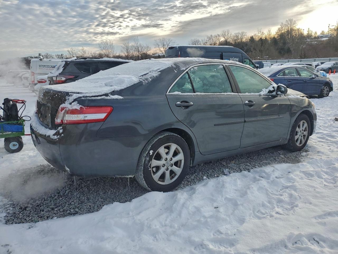 2011 TOYOTA CAMRY BASE photo 5