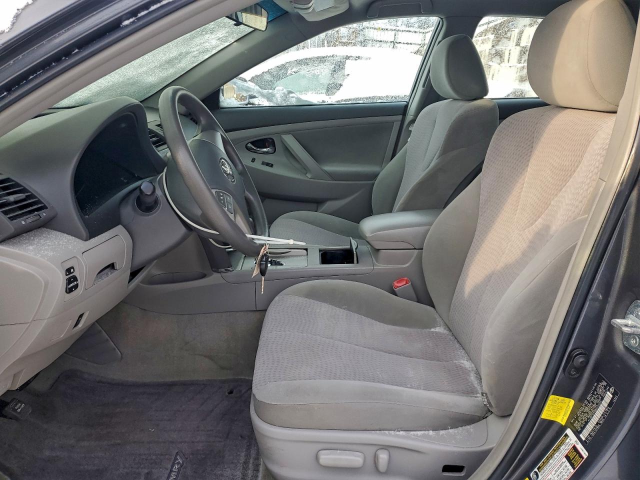 2011 TOYOTA CAMRY BASE photo 13