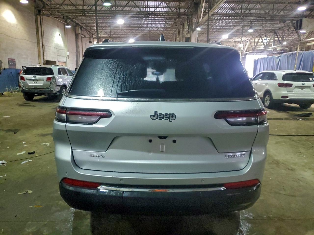 2023 JEEP GRAND CHEROKEE L LIMITED photo 6