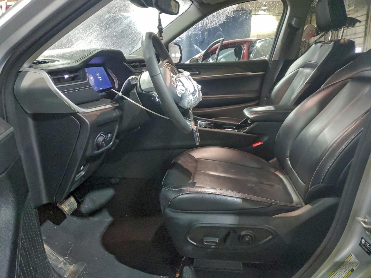 2023 JEEP GRAND CHEROKEE L LIMITED photo 7