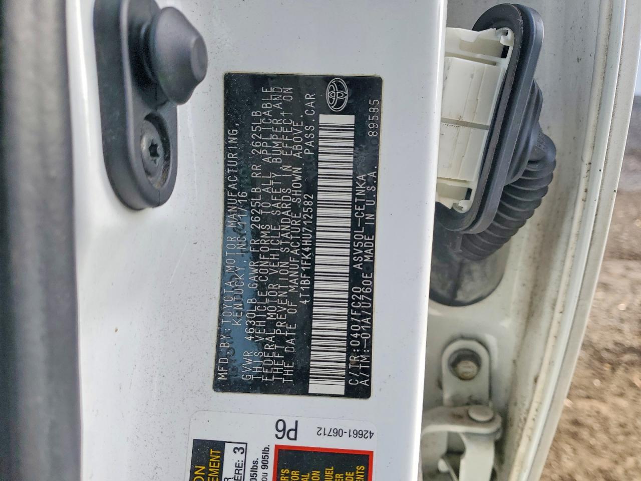 2017 TOYOTA CAMRY LE photo 23