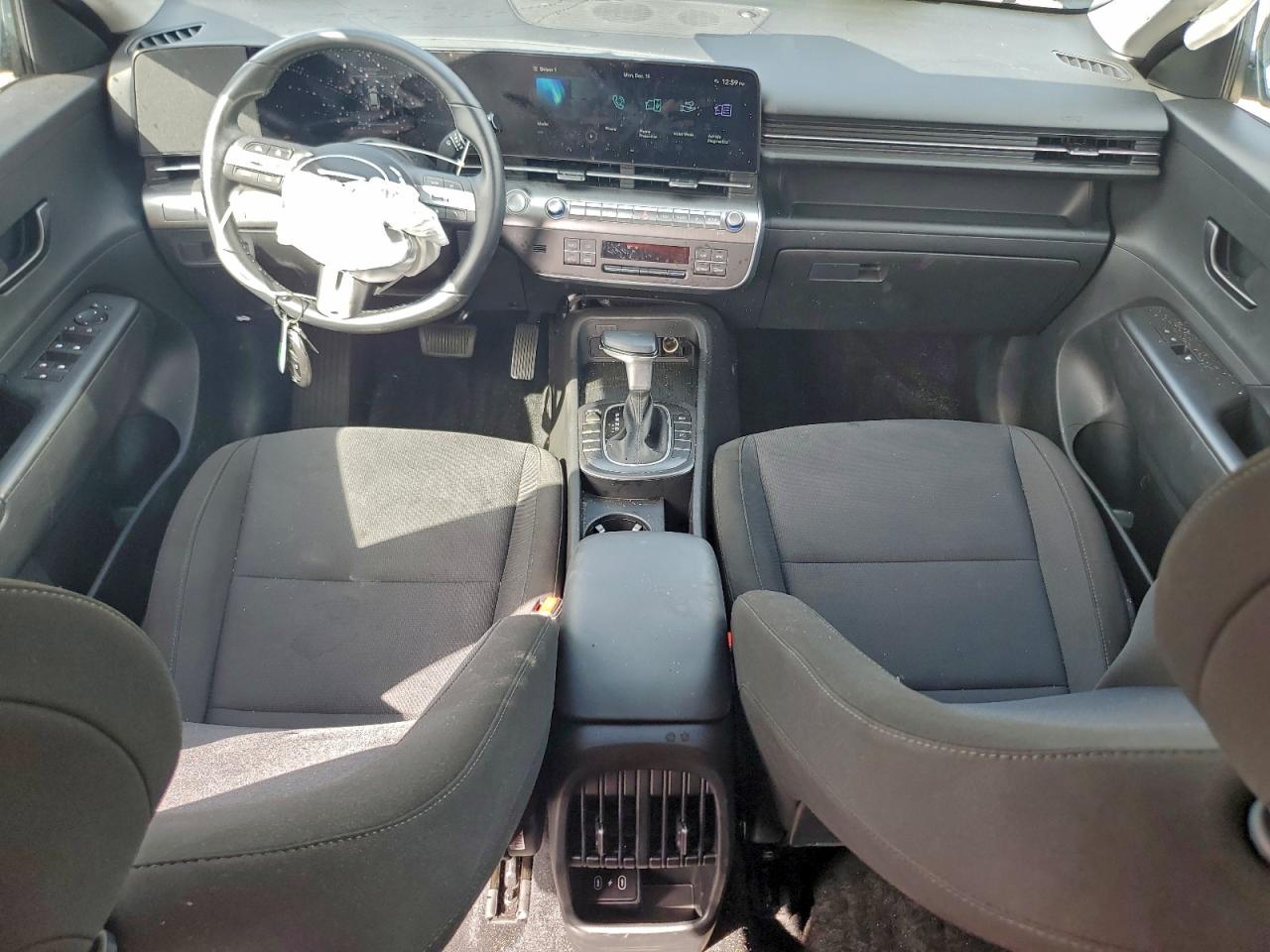 2025 HYUNDAI KONA SEL photo 22