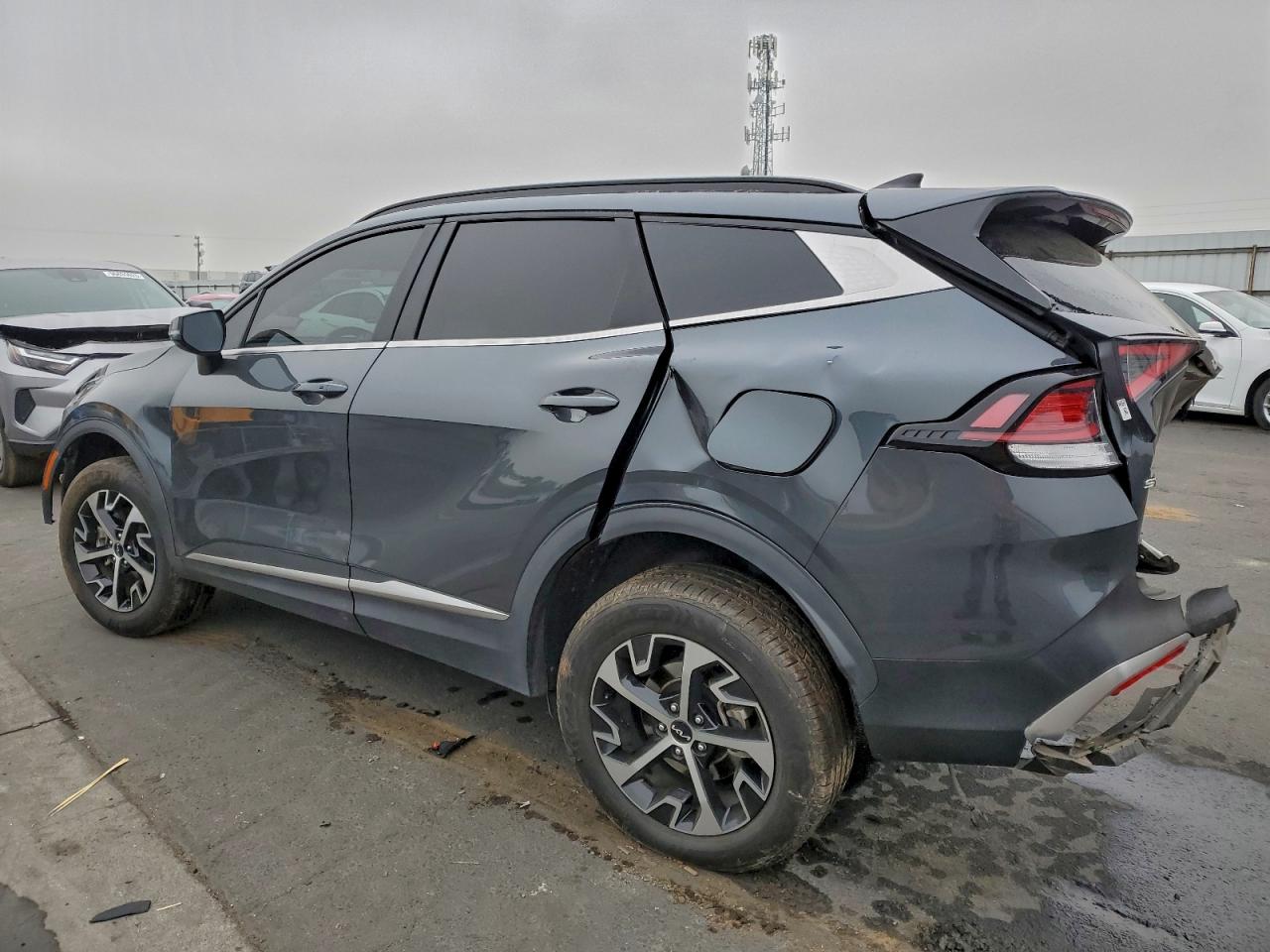 2023 KIA SPORTAGE EX photo 2