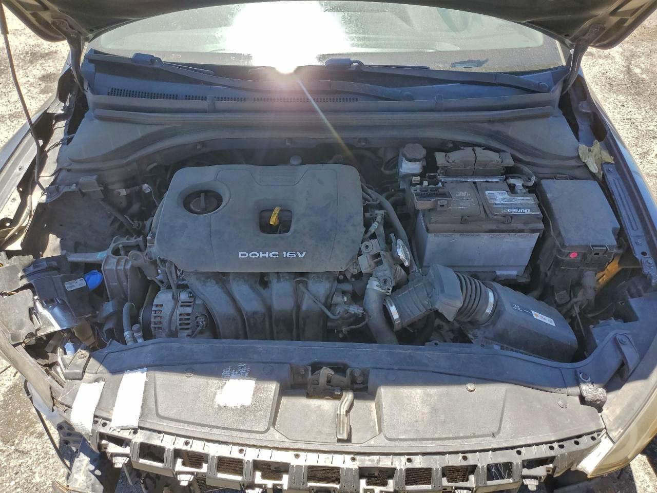 2017 HYUNDAI ELANTRA SE photo 11