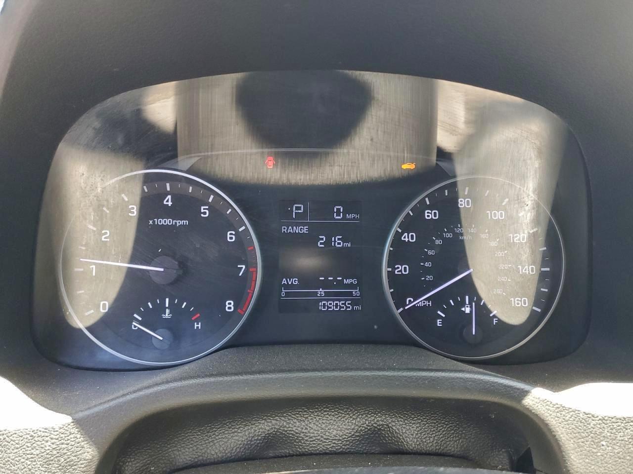 2017 HYUNDAI ELANTRA SE photo 9