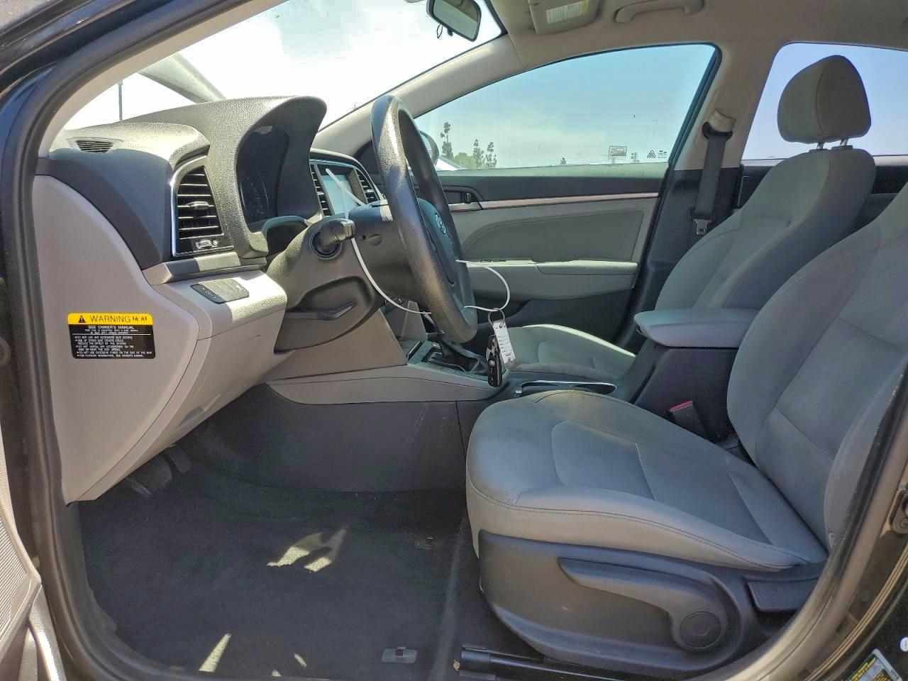2017 HYUNDAI ELANTRA SE photo 7
