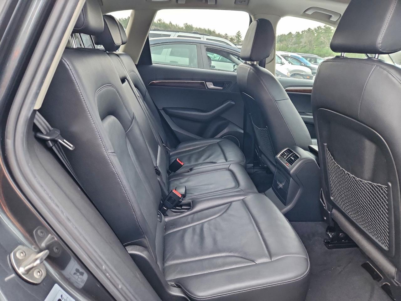 2012 AUDI Q5 PREMIUM PLUS photo 11