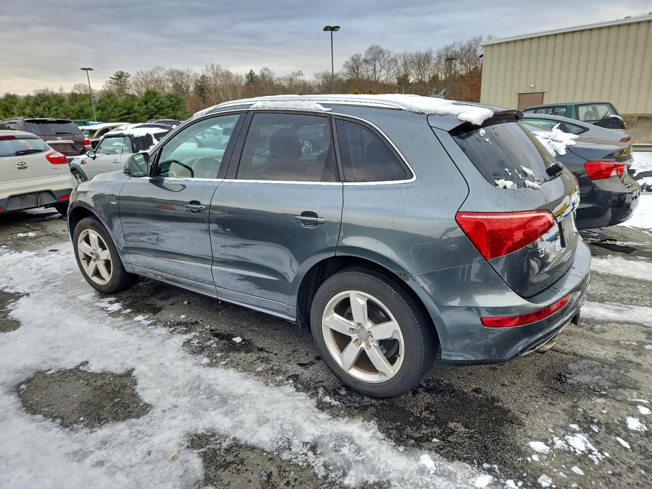 2012 AUDI Q5 PREMIUM PLUS photo 2