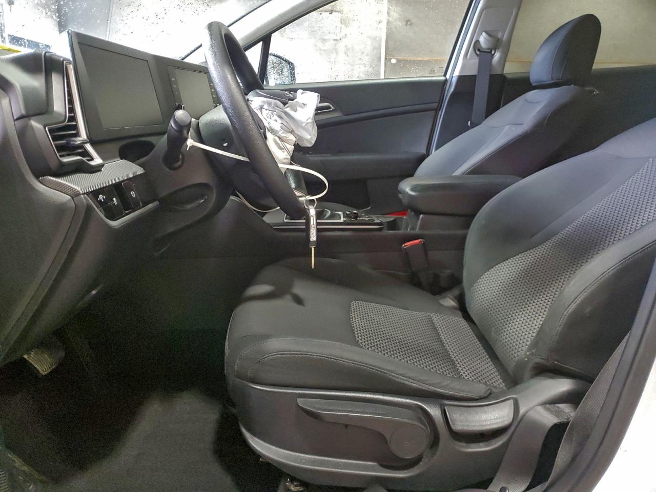 2023 KIA SPORTAGE LX photo 7