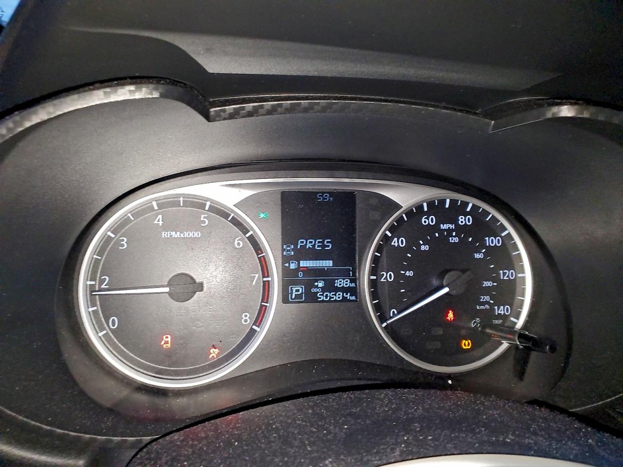 2021 NISSAN VERSA S photo 25