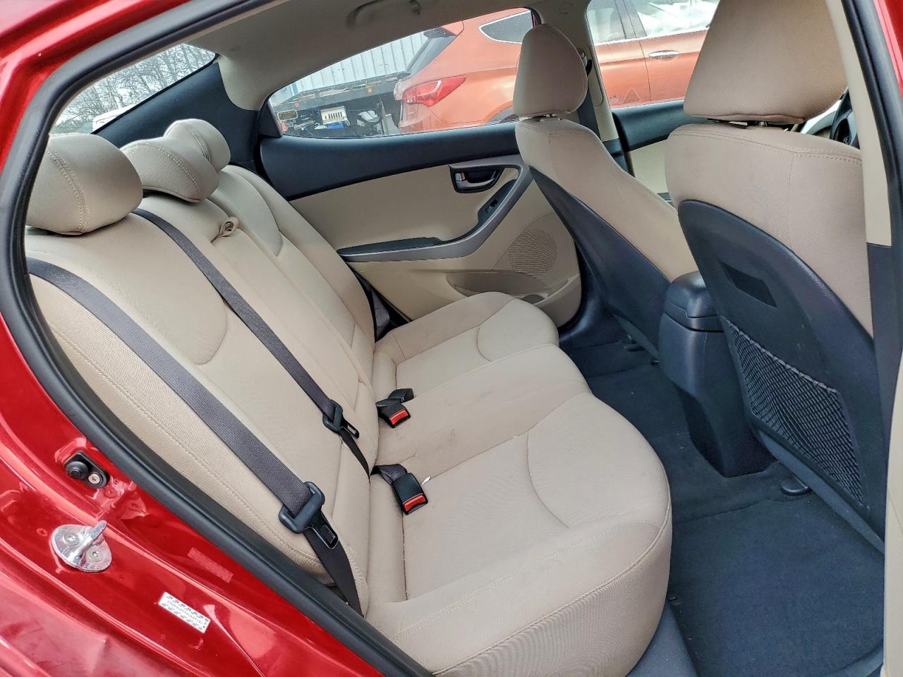 2016 HYUNDAI ELANTRA SE photo 19