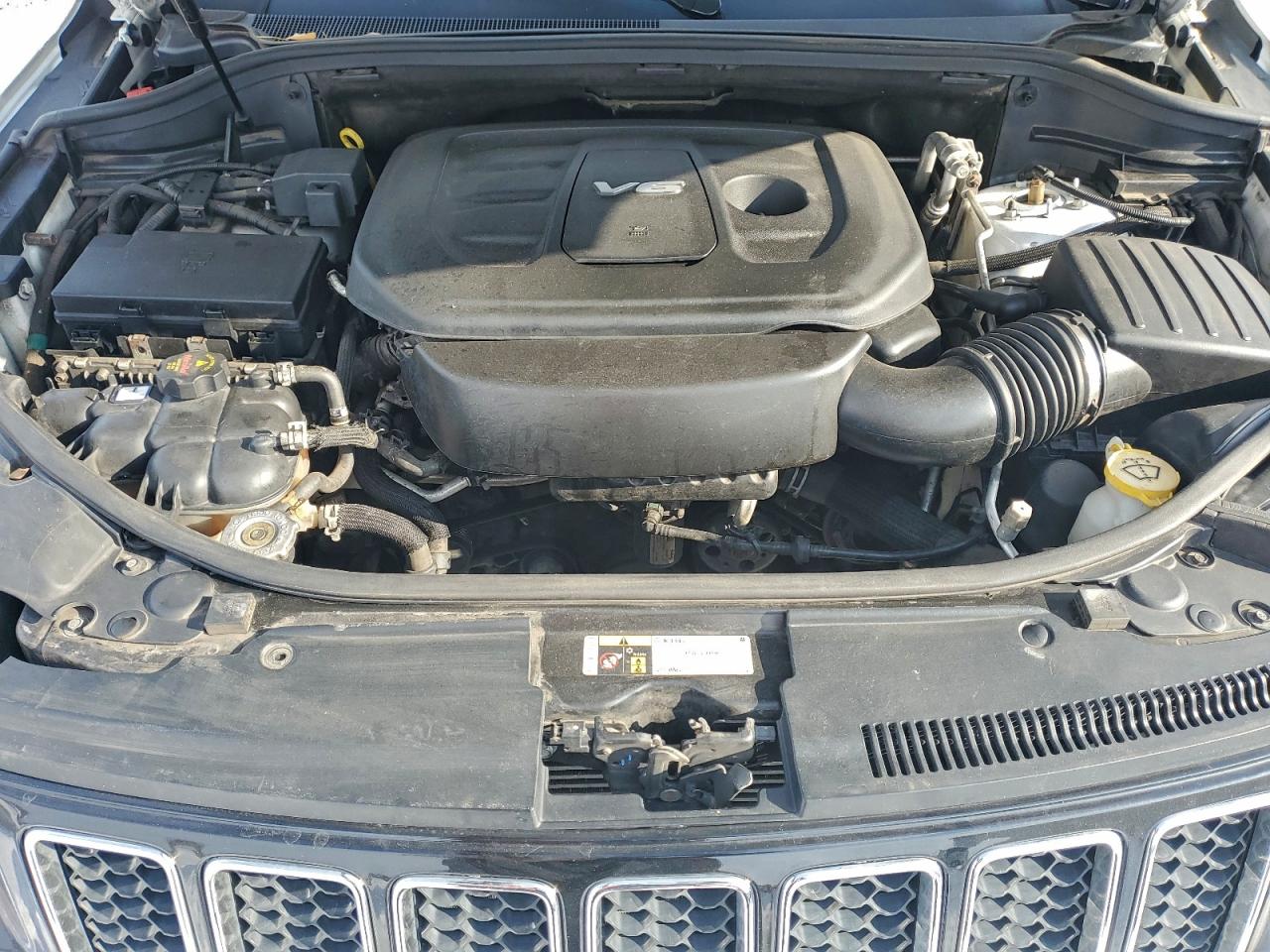 2016 JEEP GRAND CHEROKEE OVERLAND photo 12