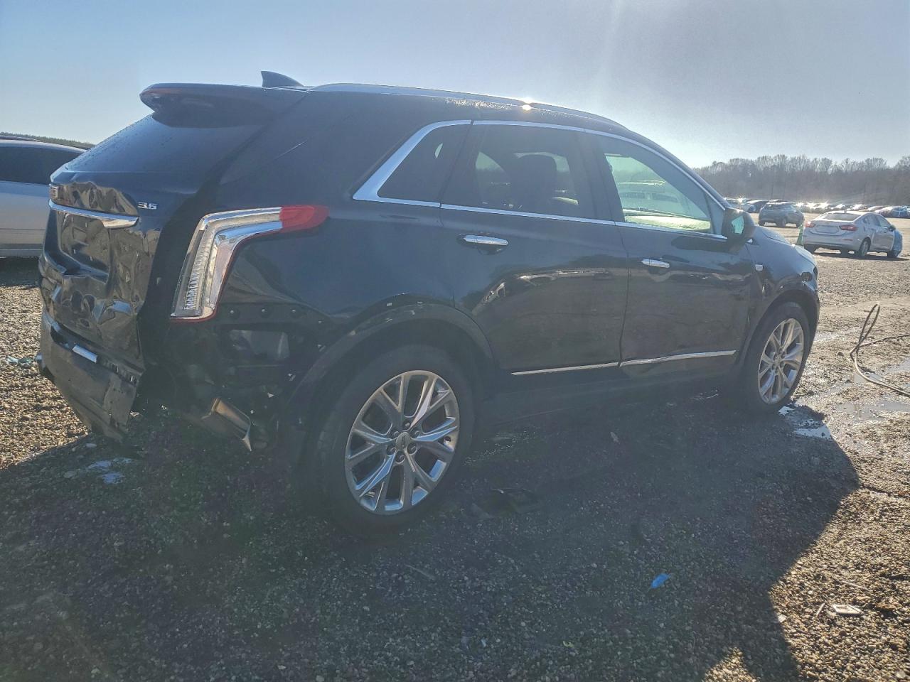 2017 CADILLAC XT5 LUXURY photo 3