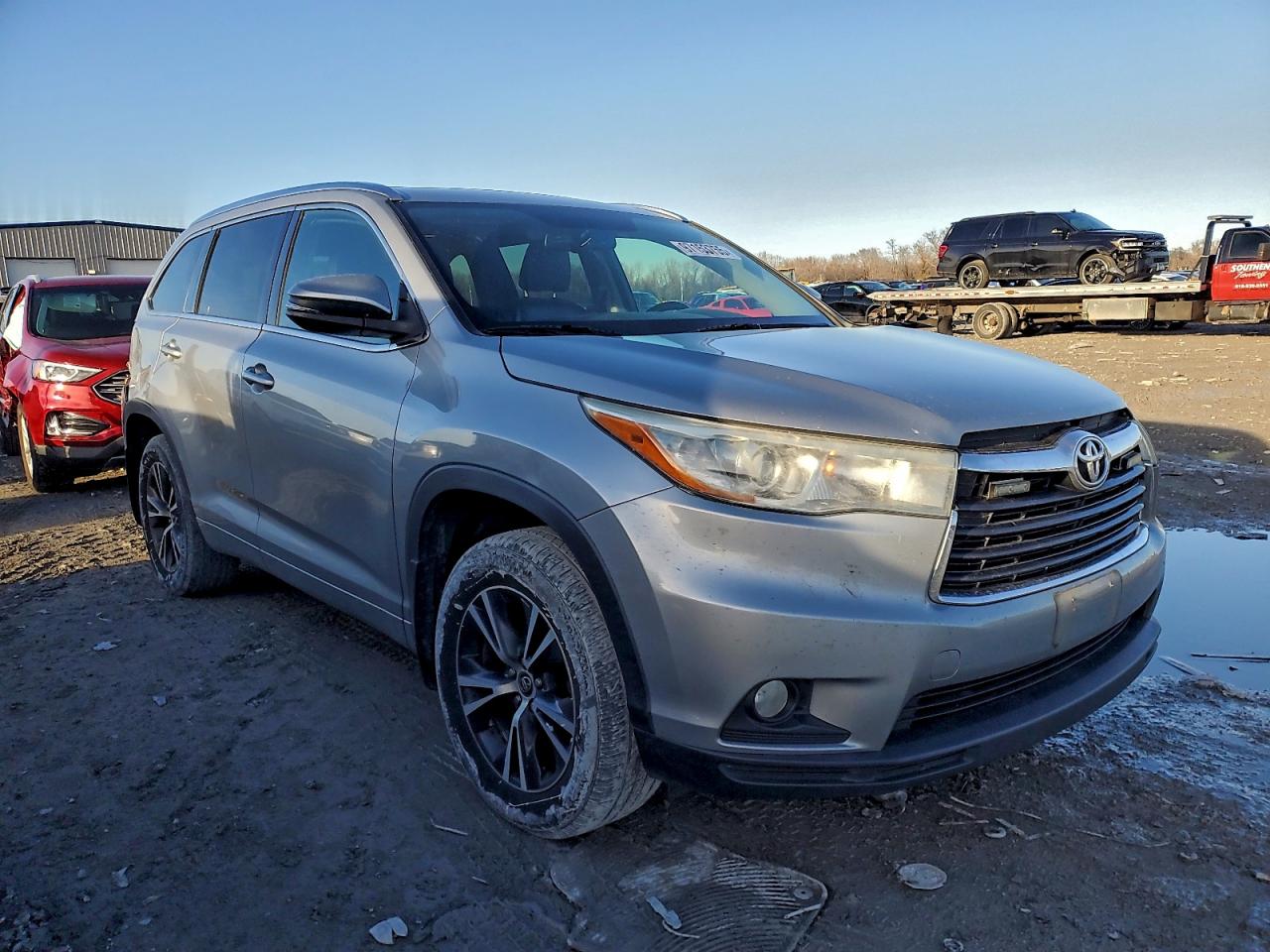 2016 TOYOTA HIGHLANDER XLE photo 10