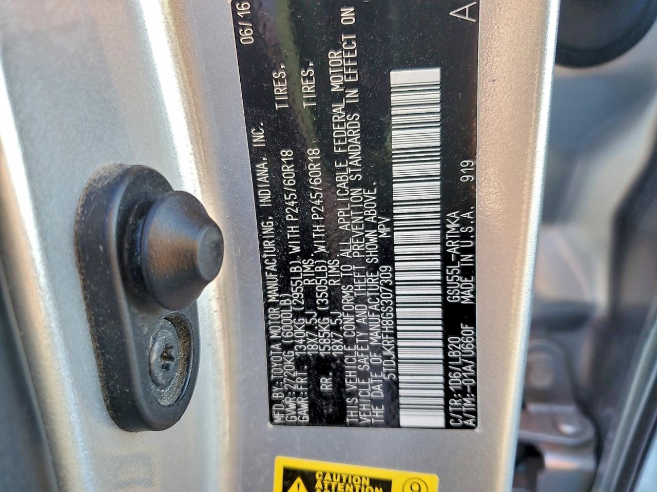 2016 TOYOTA HIGHLANDER XLE photo 34