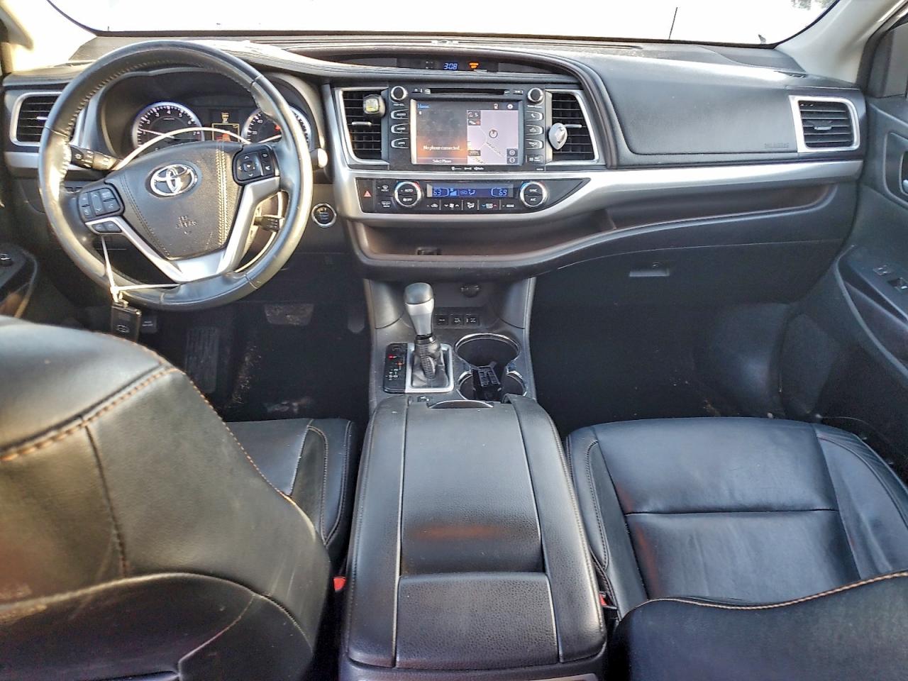2016 TOYOTA HIGHLANDER XLE photo 22