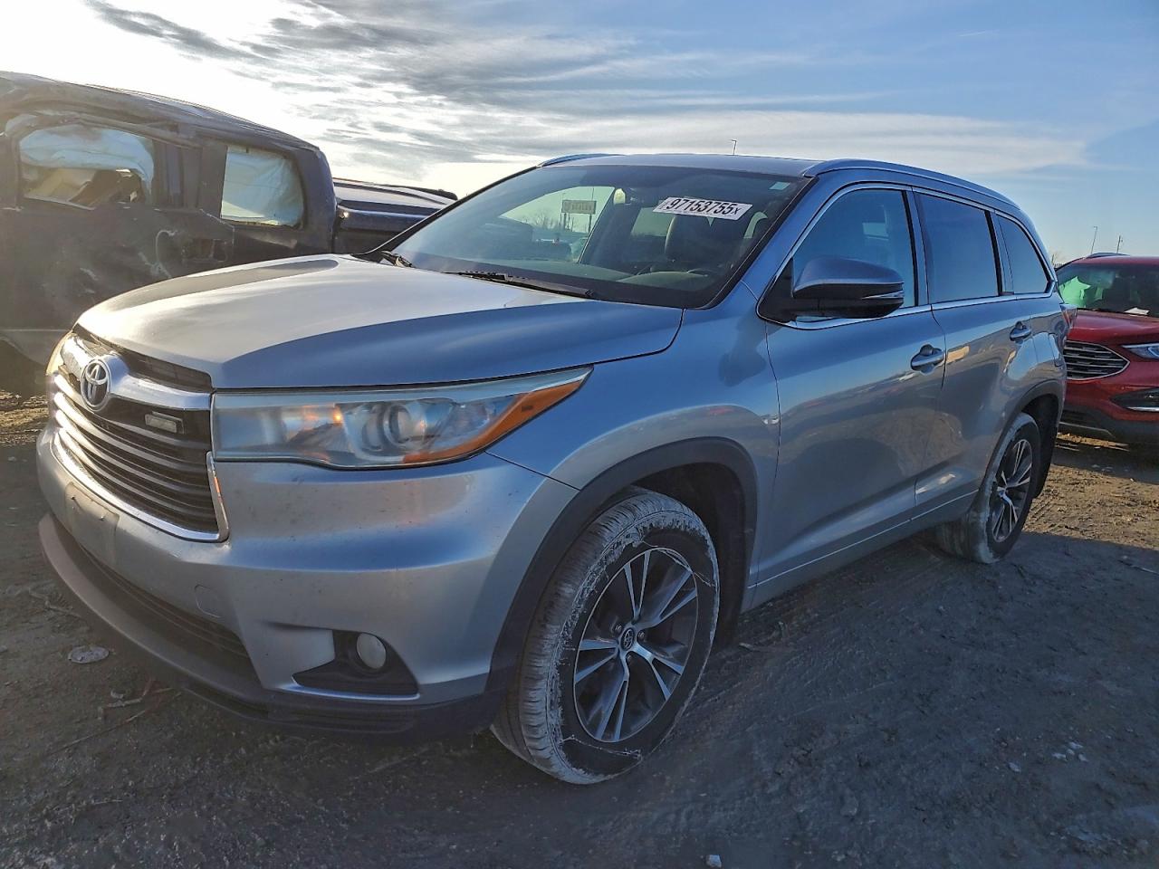 2016 TOYOTA HIGHLANDER