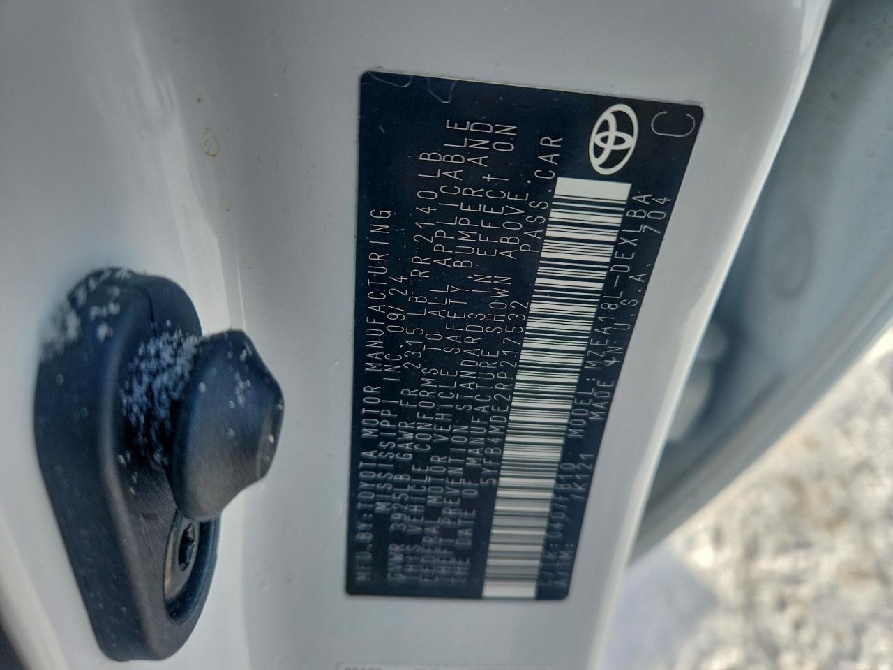 2024 TOYOTA COROLLA LE photo 34