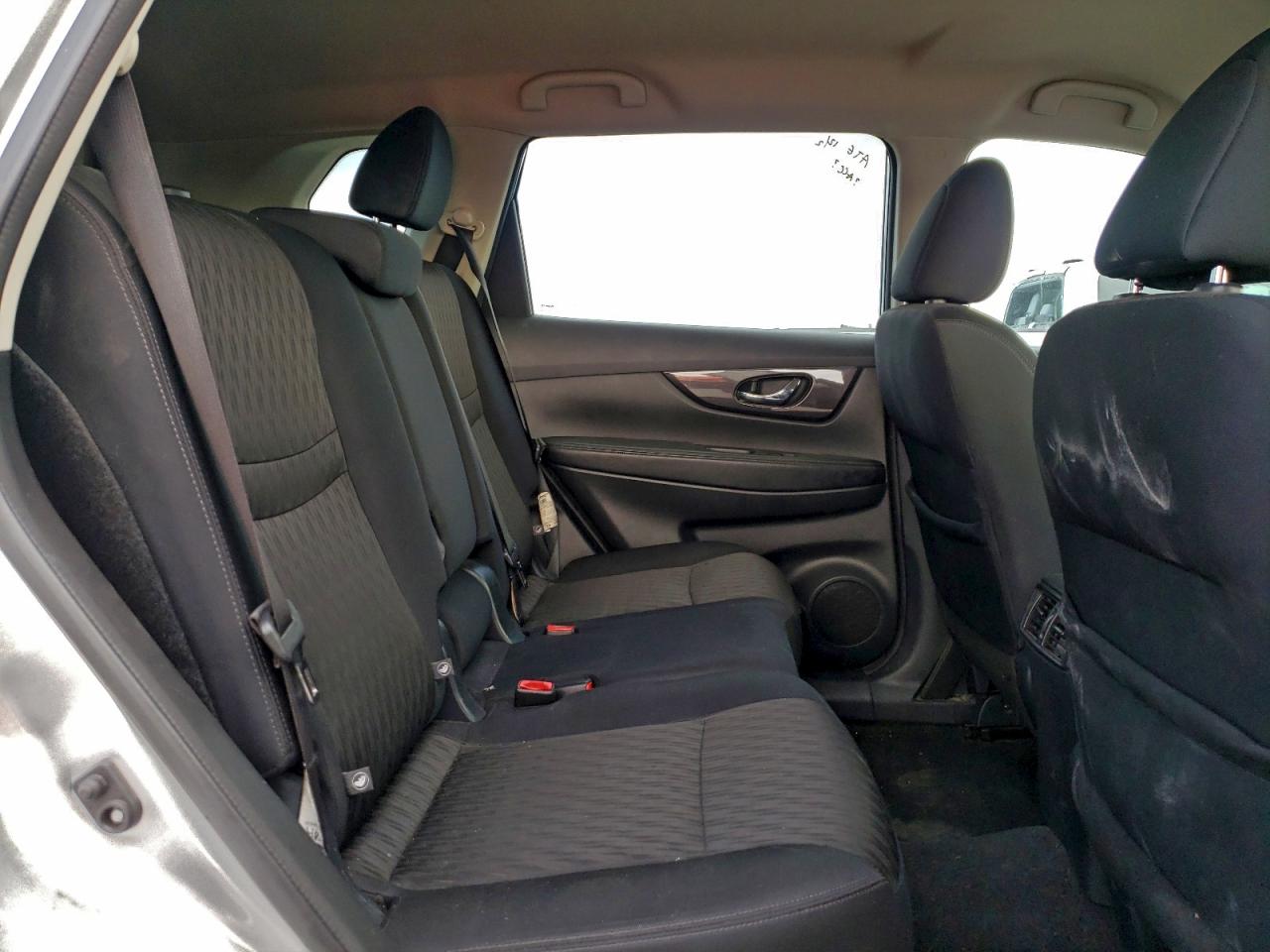 2018 NISSAN ROGUE S photo 11
