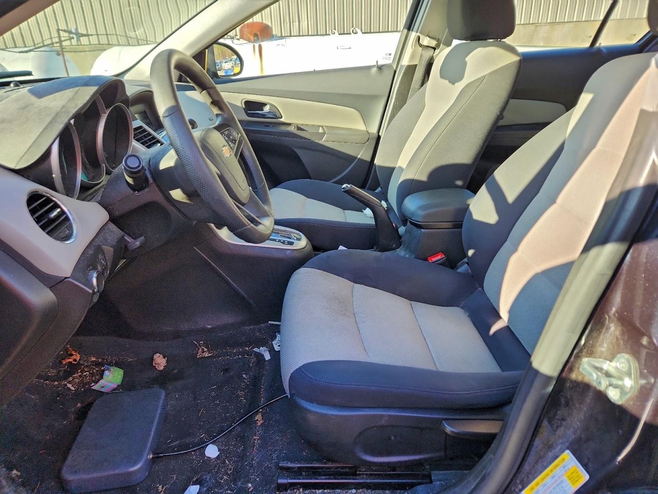 2016 CHEVROLET CRUZE LIMITED LS photo 7