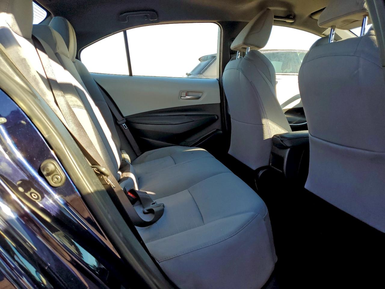 2020 TOYOTA COROLLA SE photo 10