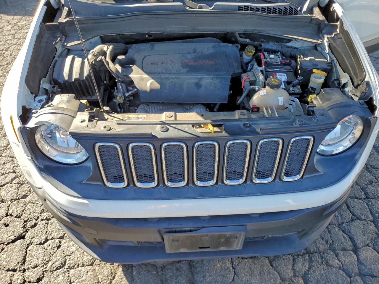 2017 JEEP RENEGADE LATITUDE photo 12