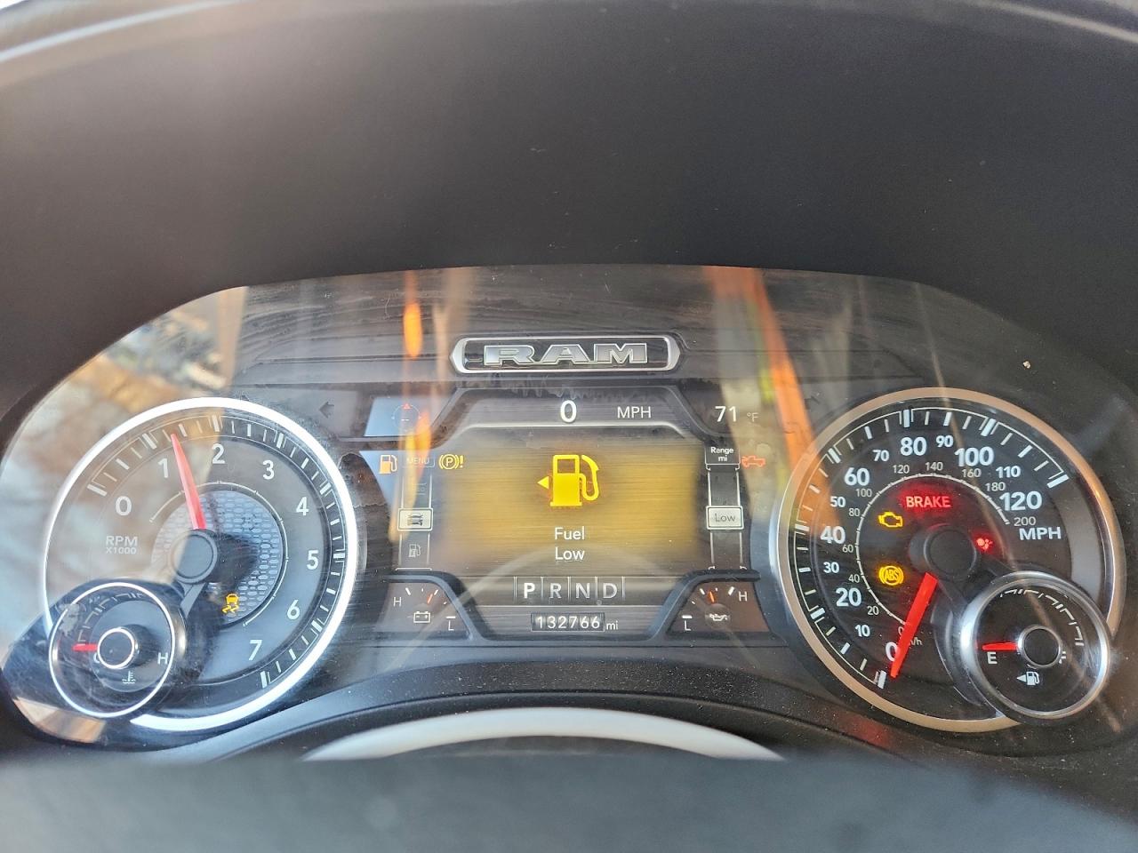 2019 RAM 1500 BIG HORN/LONE STAR photo 9