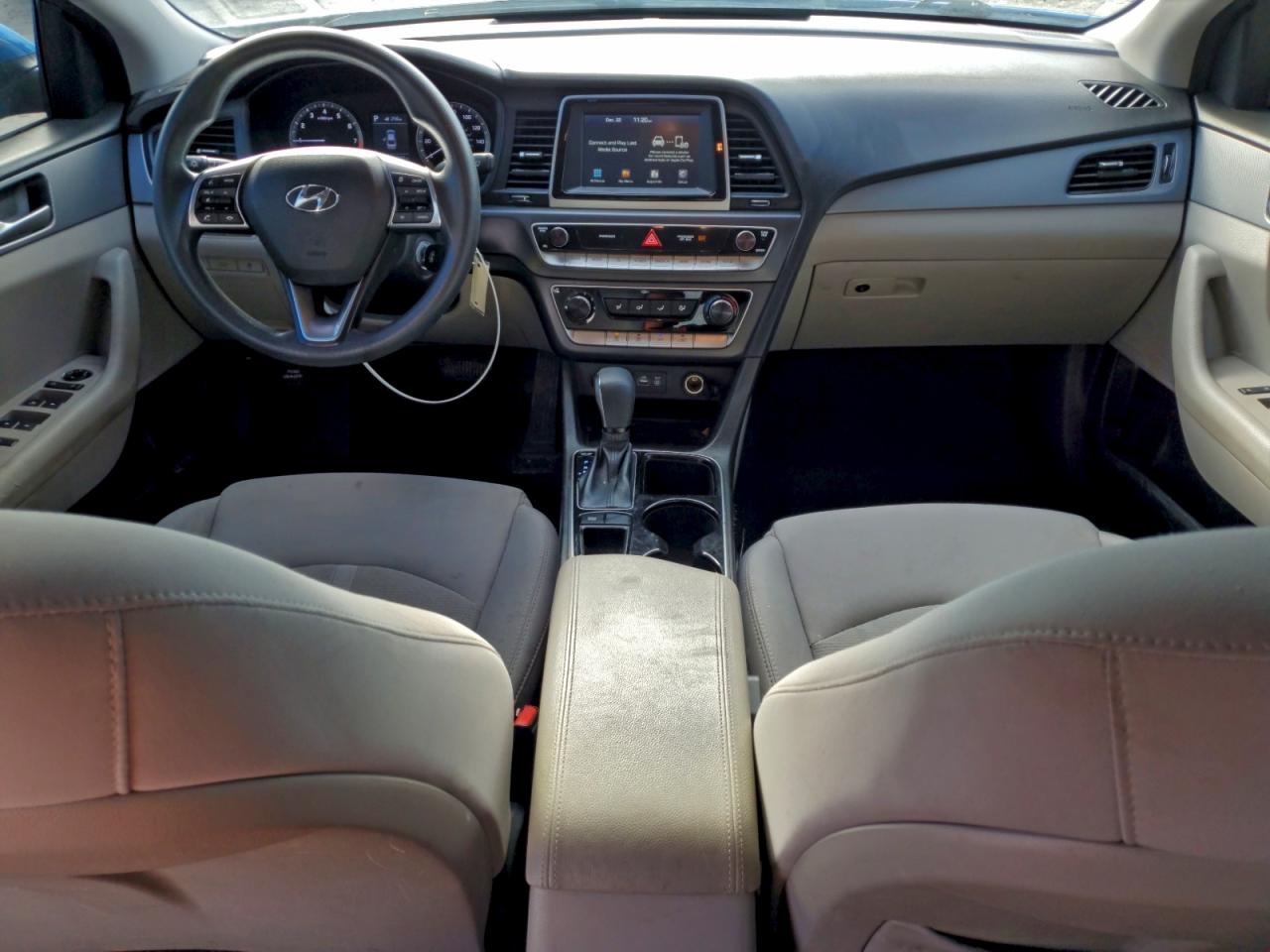 2018 HYUNDAI SONATA SE photo 8