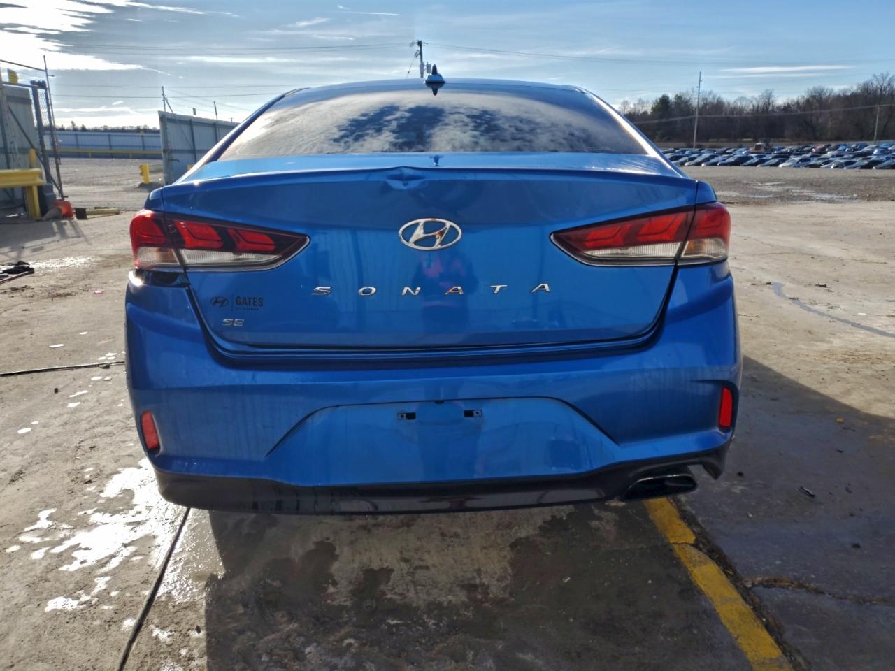 2018 HYUNDAI SONATA SE photo 6