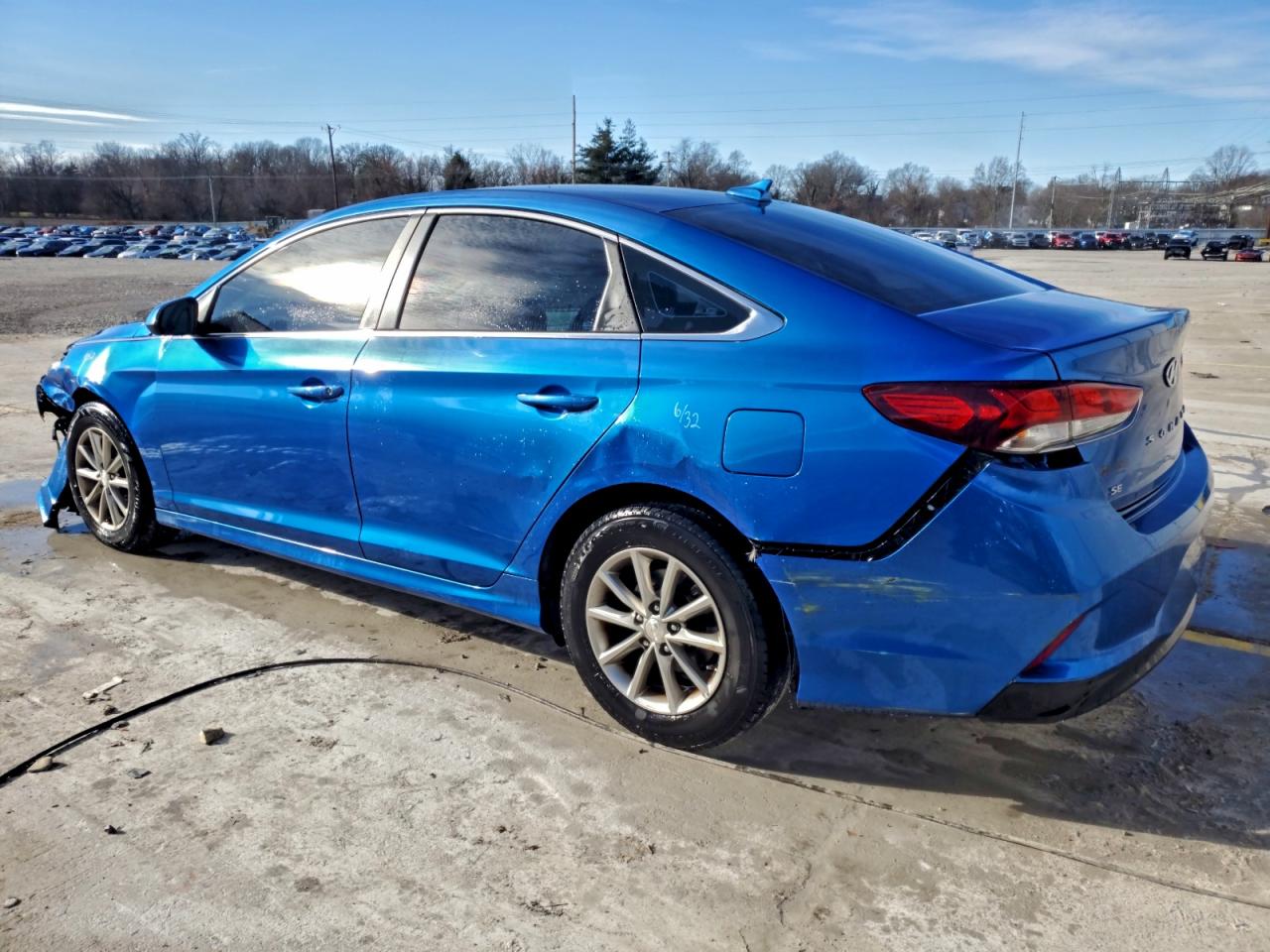 2018 HYUNDAI SONATA SE photo 2