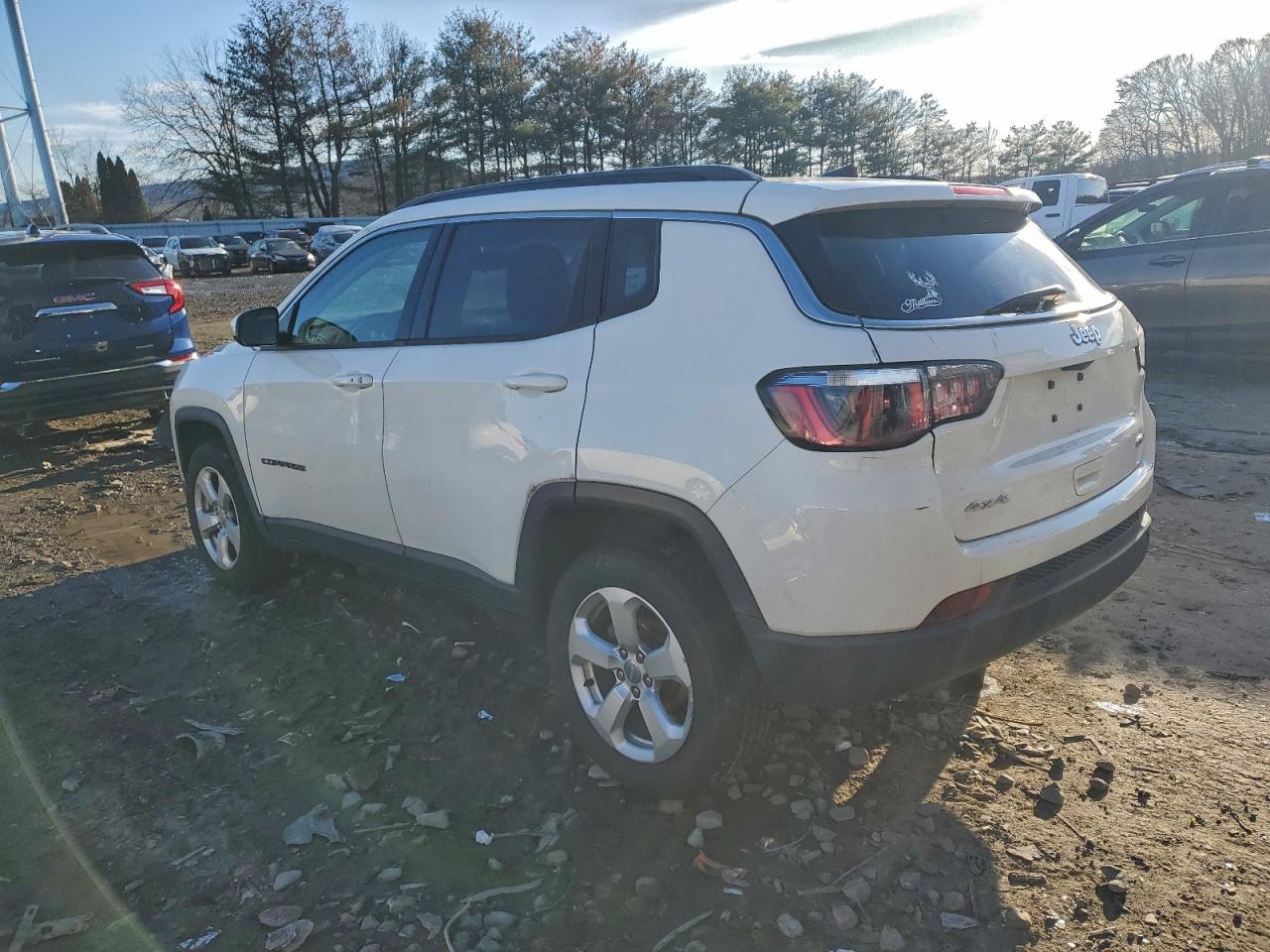 2019 JEEP COMPASS LATITUDE photo 2