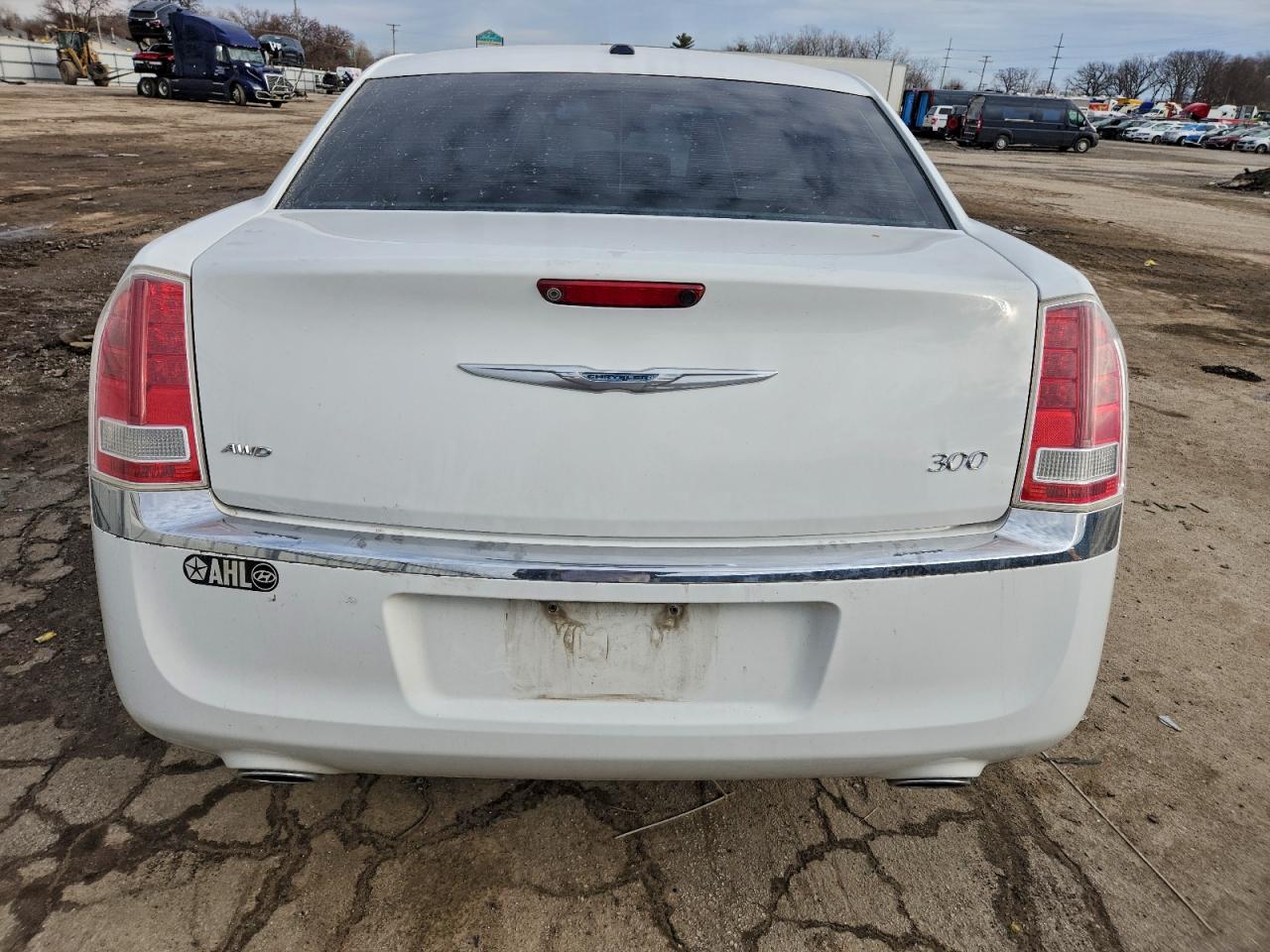 2014 CHRYSLER 300 photo 6