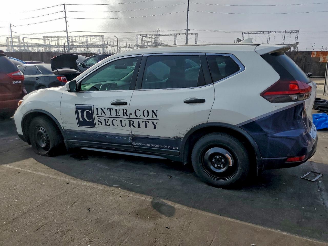 2020 NISSAN ROGUE S photo 2
