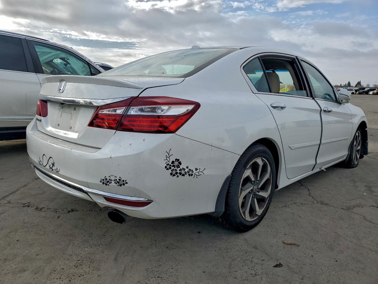 2016 HONDA ACCORD EXL photo 3