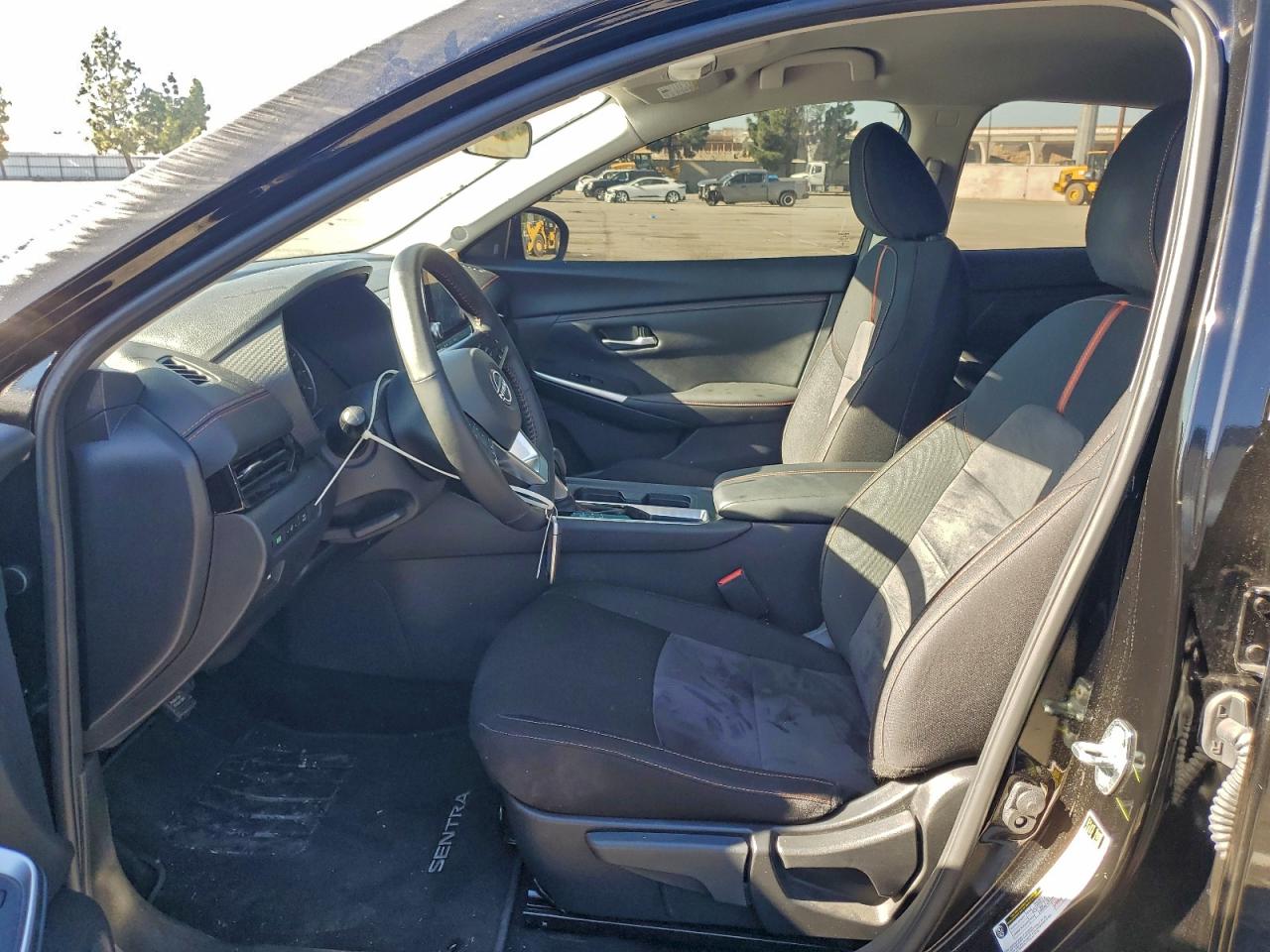 2025 NISSAN SENTRA SR photo 13